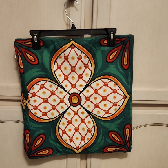 Two 17" Square Matching Green and Orange Decorative Pillow Covers With Zippers - Picture 1 of 3